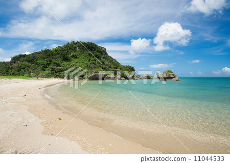 The sea of Okinawa 11044533