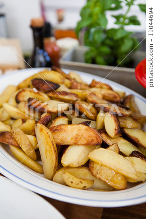 Thick french fries Thick french fries 11044694