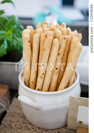 Bread sticks 11044698