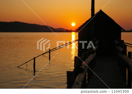Sunset on Lake Togo 11045309