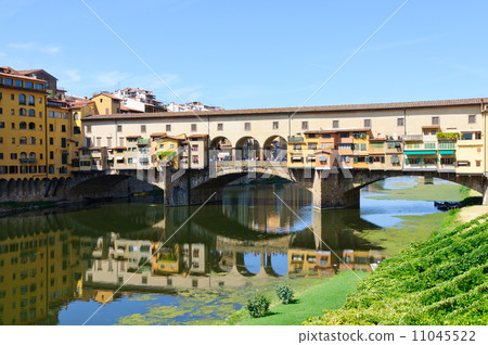 Italy Florence Historic Center Vecchio Bridge 11045522