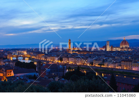 Italy Historic District of Florence at dusk Italy Historic District of Florence at dusk 11045860