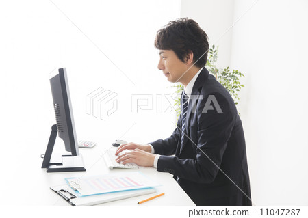 Businessman         11047287