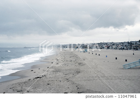 The beach The beach 11047961