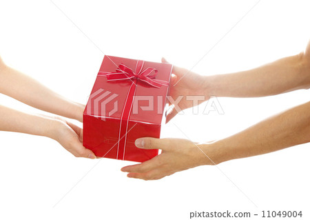 Present Present 11049004