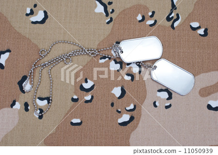 us army camouflaged uniform with blank dog tags 11050939
