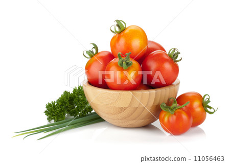 Ripe tomatoes, basil and parsley Ripe tomatoes, basil and parsley 11056463