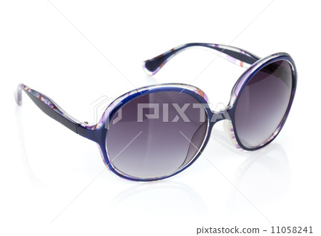 Sunglasses 11058241