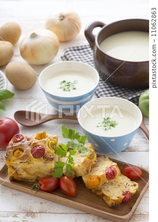 Porkage potage of cake stone potatoes Breakfast Porkage potage of cake stone potatoes Breakfast 11062863