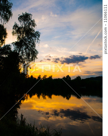 Komarov lake near Brandzes after sunset Komarov lake near Brandzes after sunset 11066111