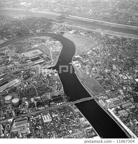 1971年Whiteawachi Bridge周圍的航拍照片 11067304