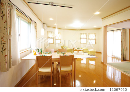 寬敞的生活用餐圖像-092 11067930