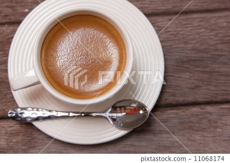 Hot Espresso on table wood03 Hot Espresso on table wood03 11068174