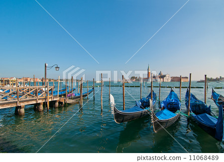 Venice Italy pittoresque view of gondolas 11068489