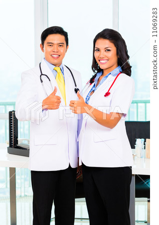 Asian doctor's office or medical surgery 11069283