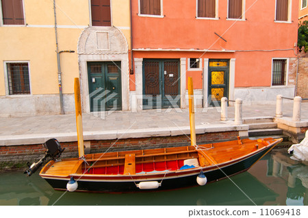 Venice Italy pittoresque view Venice Italy pittoresque view 11069418