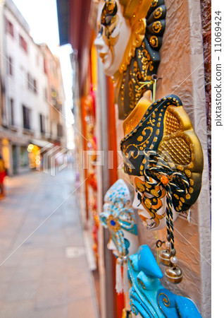 Venice Italy souvenir shop Venice Italy souvenir shop 11069424