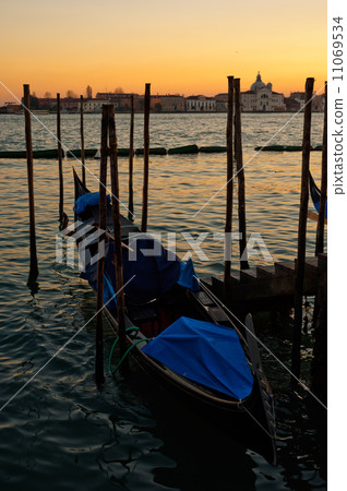 Venice Italy pittoresque view 11069534