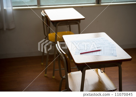 Classroom Classroom 11070845