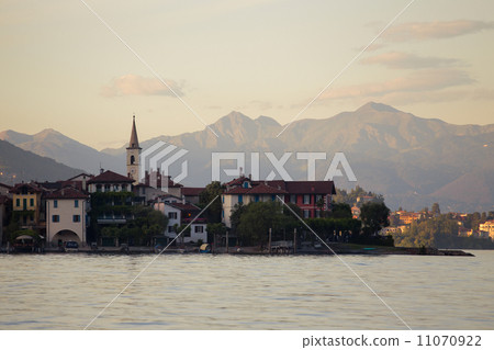 Lago Maggiore 11070922