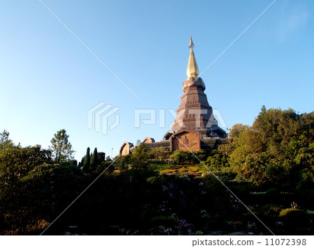 Doi Inthanon, Chiang Mai , Thailand 11072398