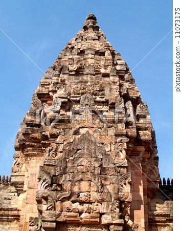 Sand stone castle in Phanomrung ,Buriram , thailand Sand stone castle in Phanomrung ,Buriram , thailand 11073175
