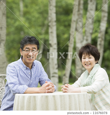 高級夫婦微笑 11076078