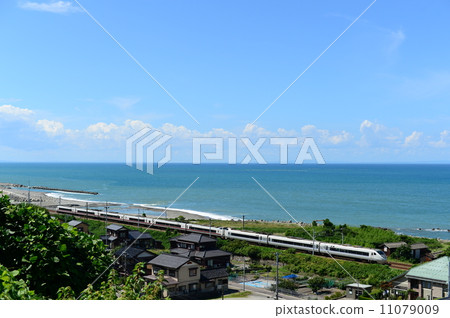 Hokuriku Main Line running along the Sea of Japan 11079009