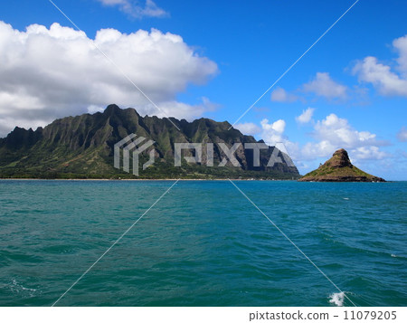 中國人的帽子從船上看到 中國人的帽子從船上看到 11079205