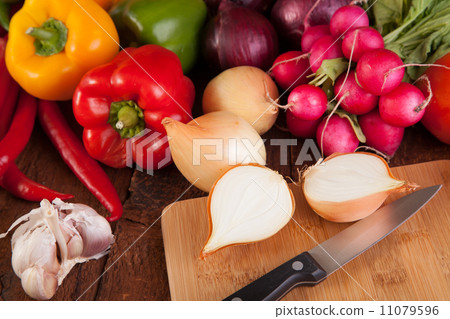 vegetables 11079596