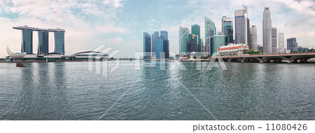 Singapore skyline - modern skyscrapers from river Singapore skyline - modern skyscrapers from river 11080426