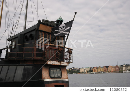 pirate ship  11080852
