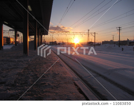 Sunset at Iwamizawa Station in winter 11083850