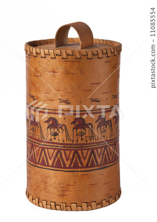 Birch bark box 11085554