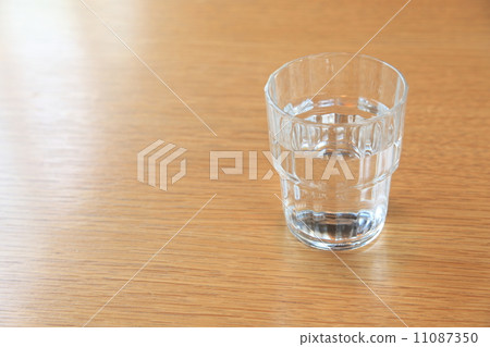 Image of water (cafe) Image of water (cafe) 11087350