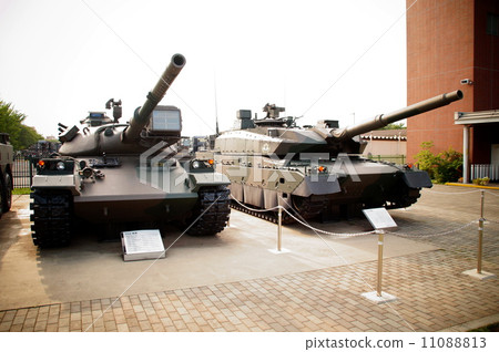 74坦克和10型坦克地面自衛隊公共關係中心(Rikkun Land) 74坦克和10型坦克地面自衛隊公共關係中心(Rikkun Land) 11088813