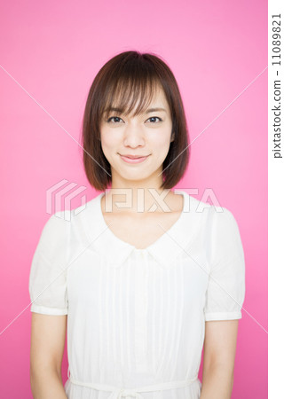 一個女人帶著微笑 11089821