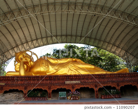 Wat tam sang phet temple , Amphoe Mueang Amnat Charoen , thailan Wat tam sang phet temple , Amphoe Mueang Amnat Charoen , thailan 11090207