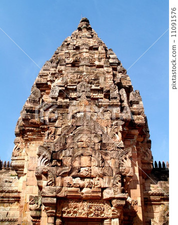 Sand stone castle in Phanomrung ,Buriram , thailand Sand stone castle in Phanomrung ,Buriram , thailand 11091576