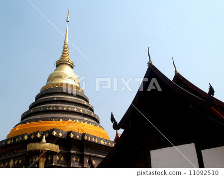 Wat Phra That Lampang Luang,famous temple , Lampang , Thailand Wat Phra That Lampang Luang,famous temple , Lampang , Thailand 11092510