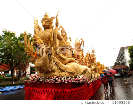Ubon Ratchathani Candle Festival 11093106