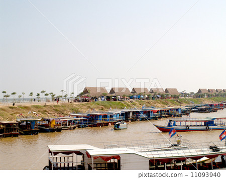floating village Tonle sap lake. Cambodia floating village Tonle sap lake. Cambodia 11093940