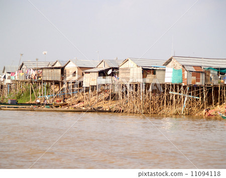 floating village Tonle sap lake. Cambodia floating village Tonle sap lake. Cambodia 11094118