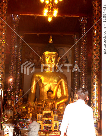 Phrathat Hariphunchai pagoda, Lamphun province, Thailand Phrathat Hariphunchai pagoda, Lamphun province, Thailand 11094438
