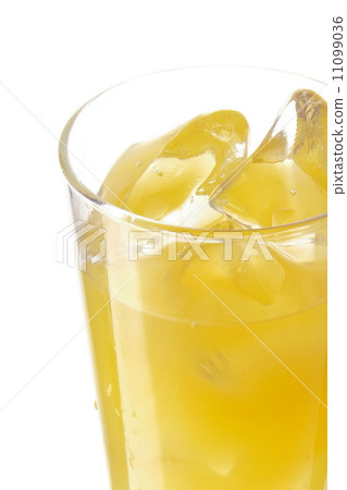 Grapefruit juice 11099036