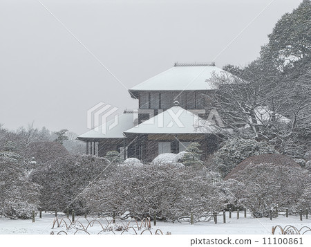 打開捲簾門（Kairakuen）的雪景的Yukari Tei~橫向切割 11100861