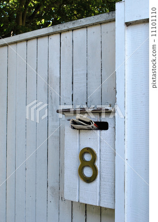 郵箱 郵筒 郵件 11101110