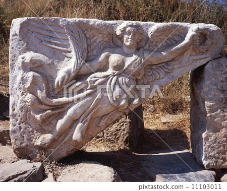 女神耐克的救濟 11103011