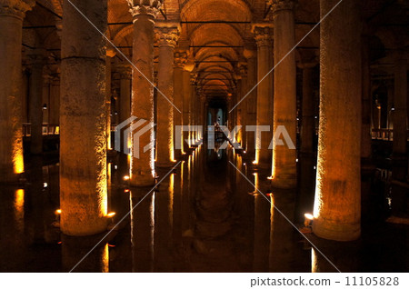 Underground palace, underground temple, reservoir, Turkey 11105828