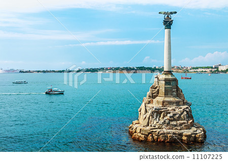 Monument to scuttled Russian ships to obstruct entrance to Sevas 11107225